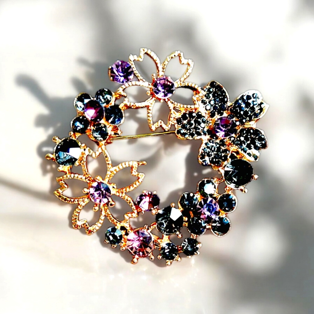 Floral Rhinestone Wreath Brooch